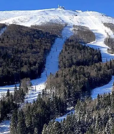 Majestic Mountain Views: Charming 1-br Hideaway Bjelašnica