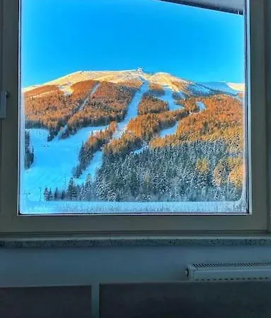 Apartmán Majestic Mountain Views: Charming 1-br Hideaway *